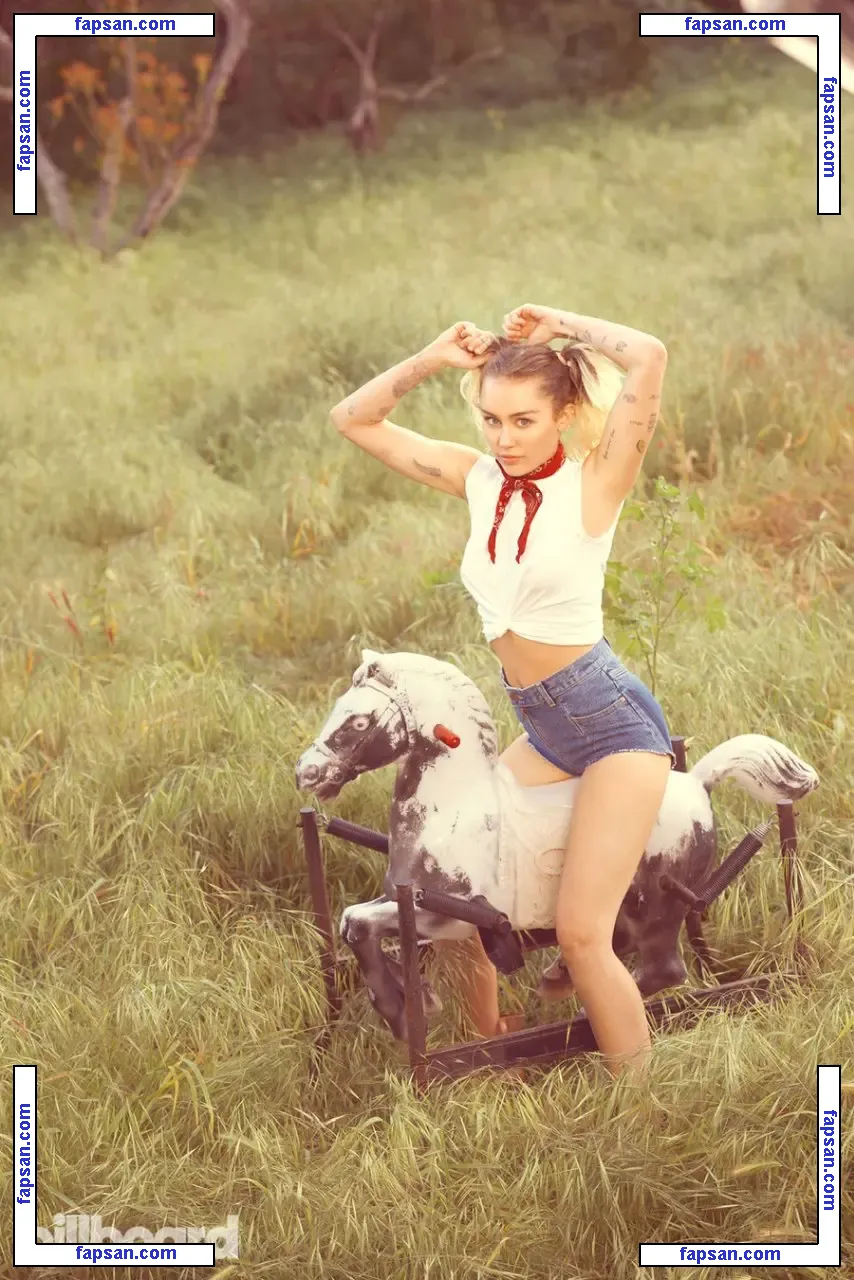 Miley Cyrus nude photo #2251 from OnlyFans
