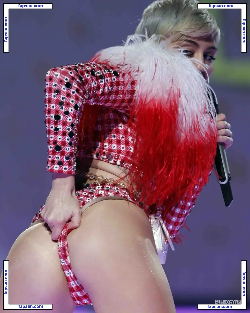 Miley Cyrus nude photo #2257 from OnlyFans