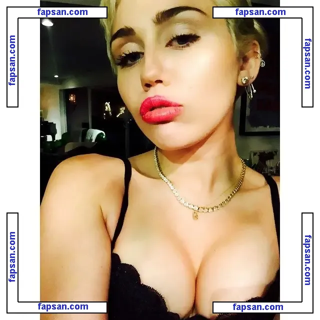 Miley Cyrus nude photo #2262 from OnlyFans