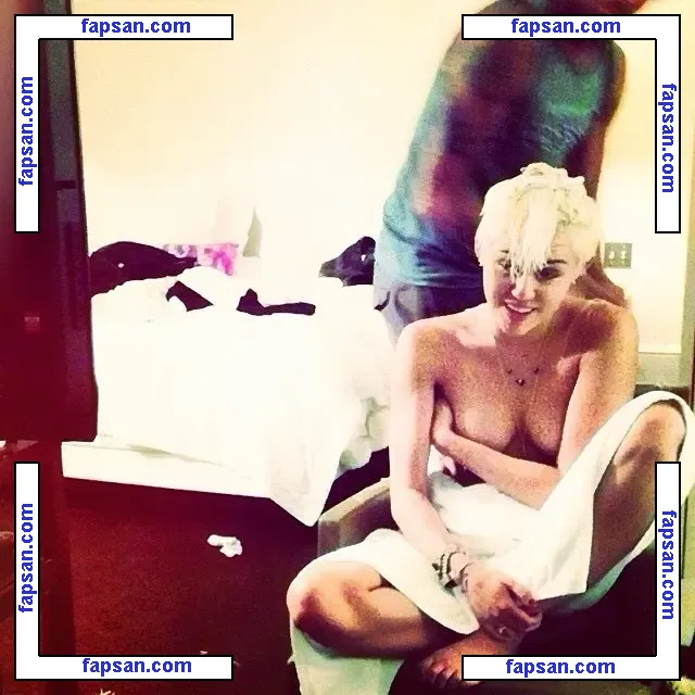 Miley Cyrus nude photo #2265 from OnlyFans