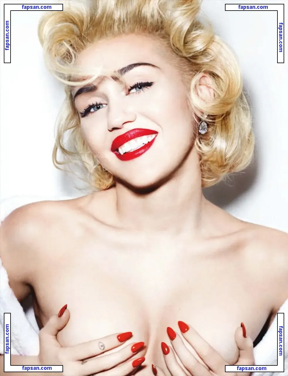 Miley Cyrus nude photo #2301 from OnlyFans