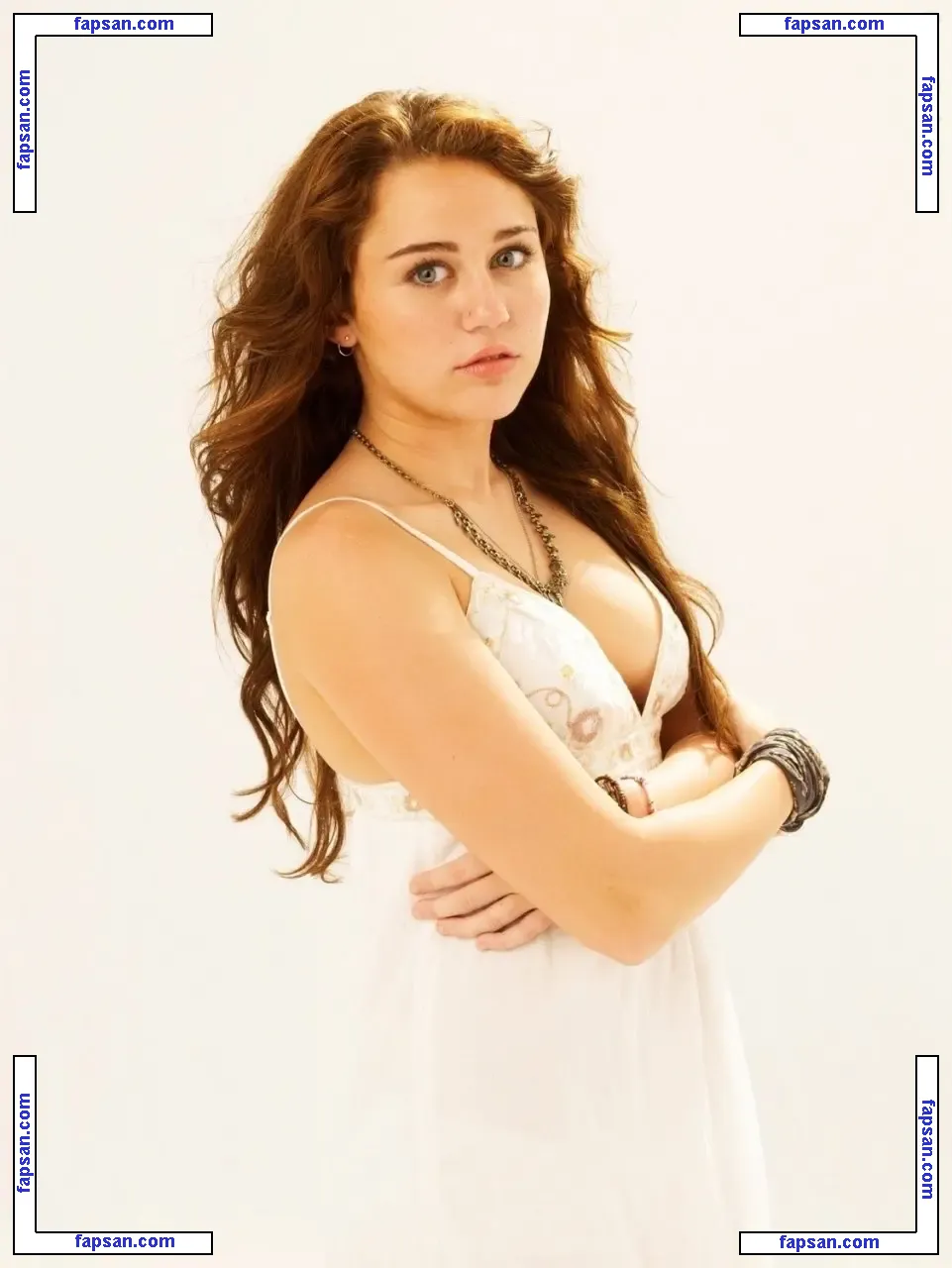 Miley Cyrus nude photo #2428 from OnlyFans