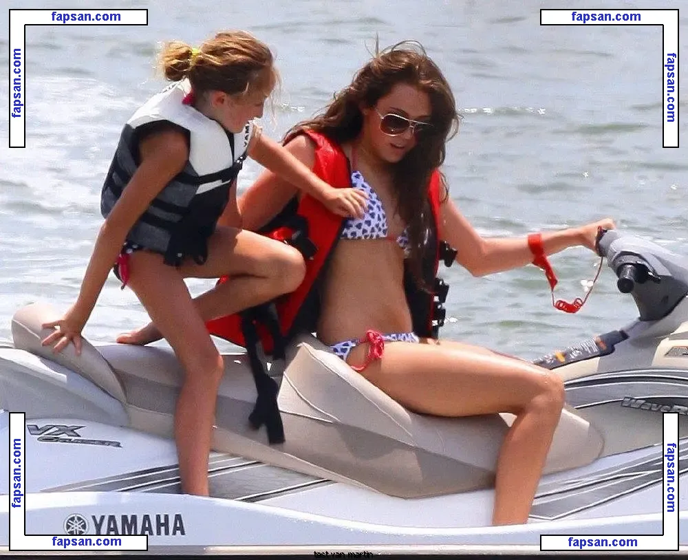 Miley Cyrus nude photo #2481 from OnlyFans