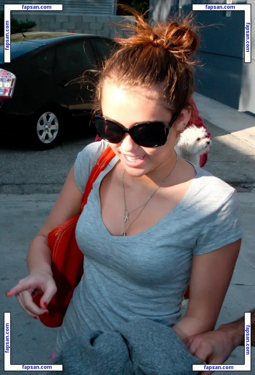 Miley Cyrus nude photo #2559 from OnlyFans