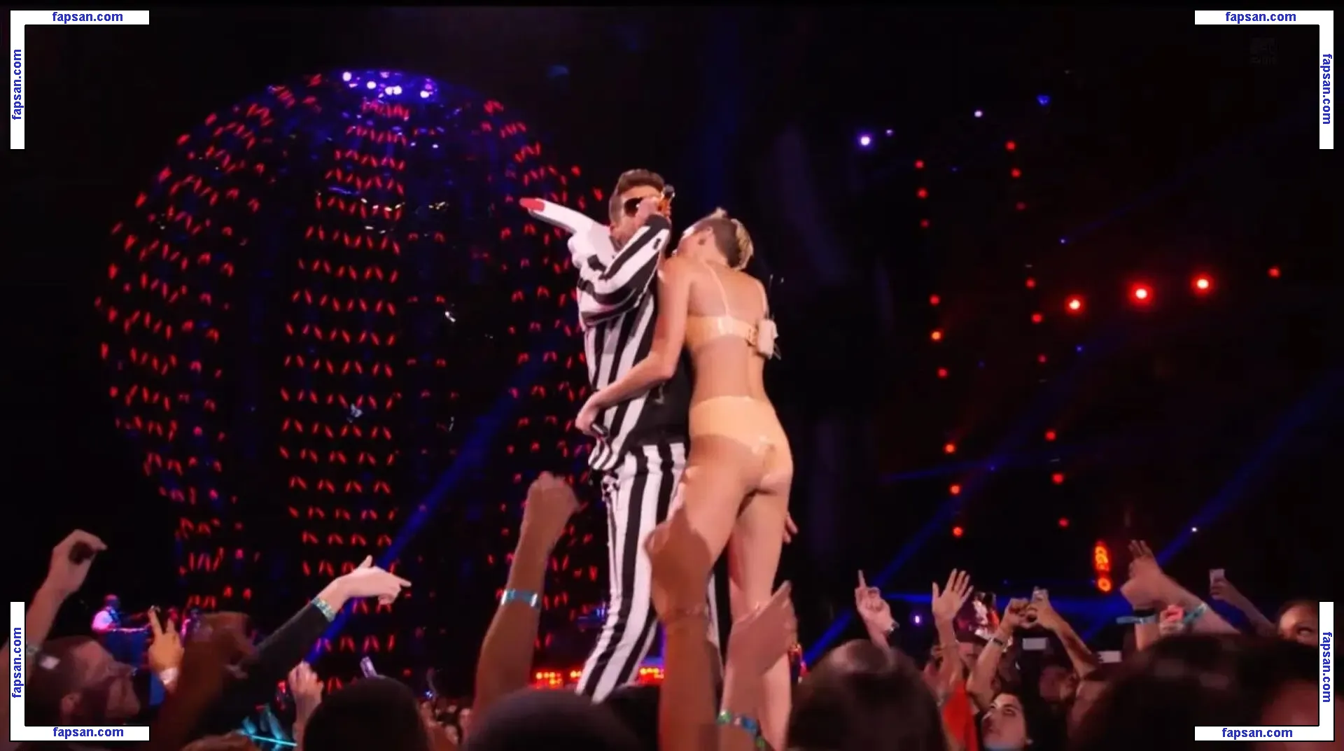 Miley Cyrus nude photo #2674 from OnlyFans
