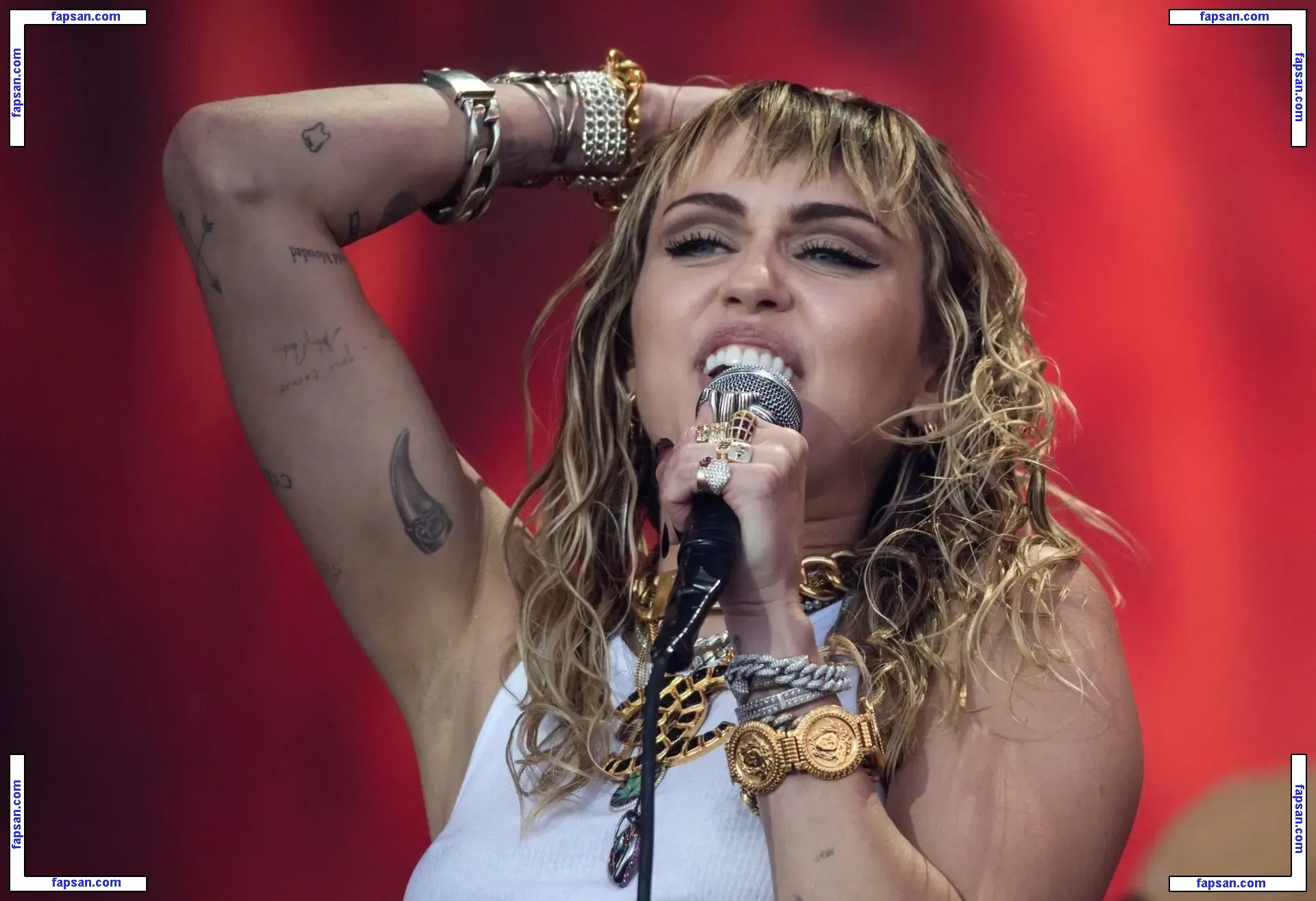 Miley Cyrus nude photo #2837 from OnlyFans