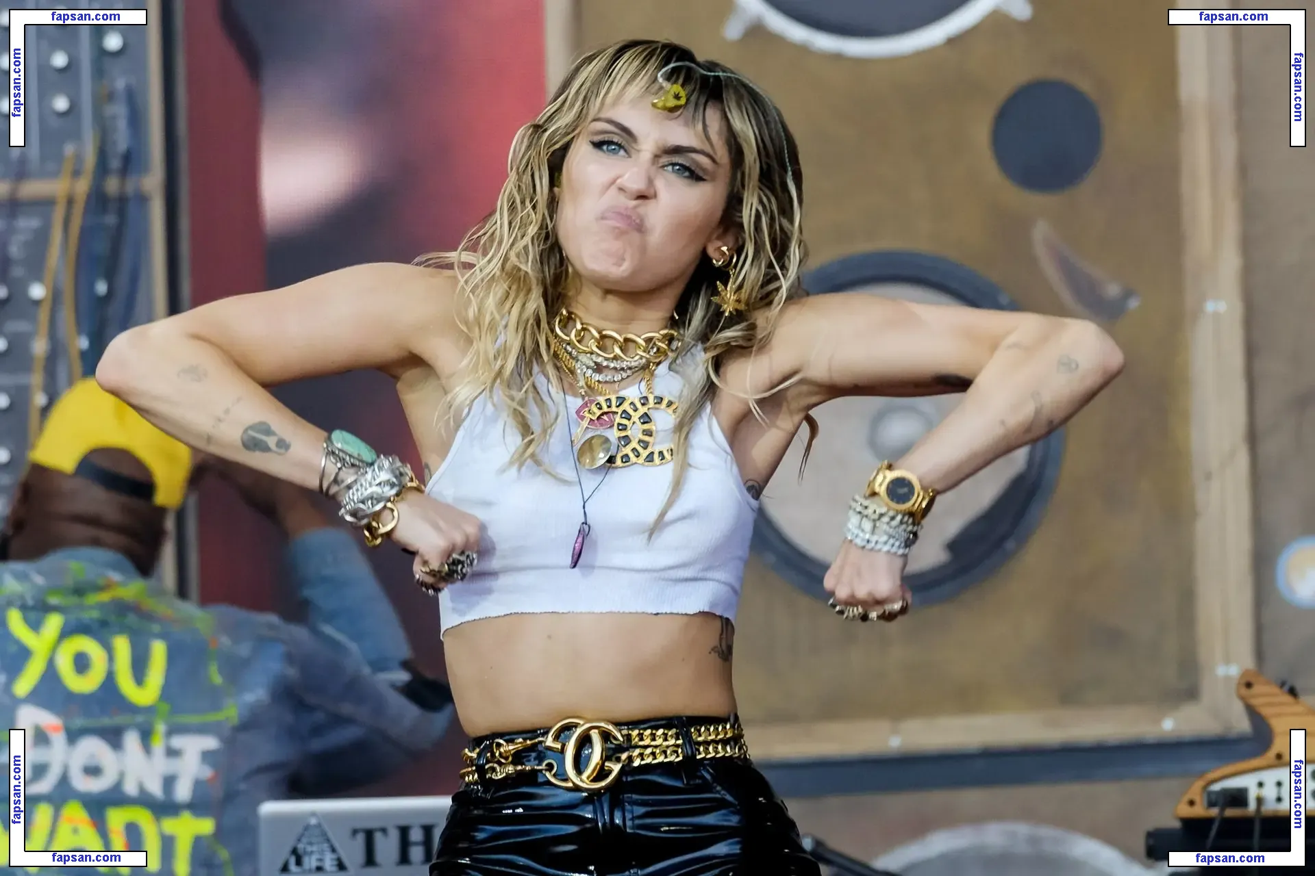Miley Cyrus nude photo #2873 from OnlyFans