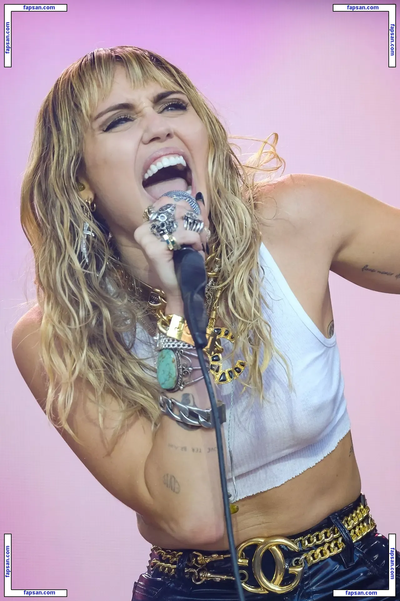 Miley Cyrus nude photo #2905 from OnlyFans