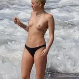 Miley Cyrus nude #2617