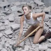 Miley Cyrus nude #2748