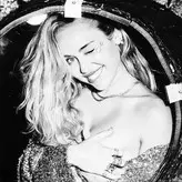 Miley Cyrus nude #2757