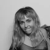 Miley Cyrus nude #2784