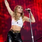 Miley Cyrus nude #2860