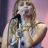 Miley Cyrus nude #2872