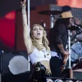Miley Cyrus nude #2892