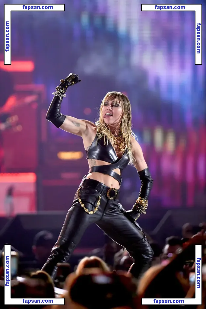 Miley Cyrus nude photo #3210 from OnlyFans