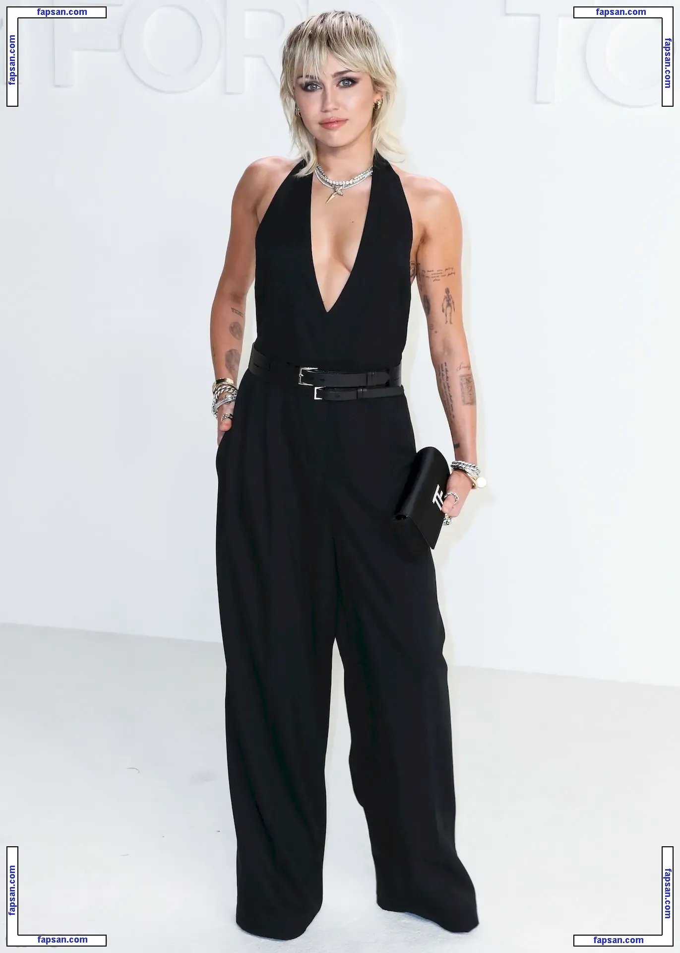 Miley Cyrus nude photo #3463 from OnlyFans