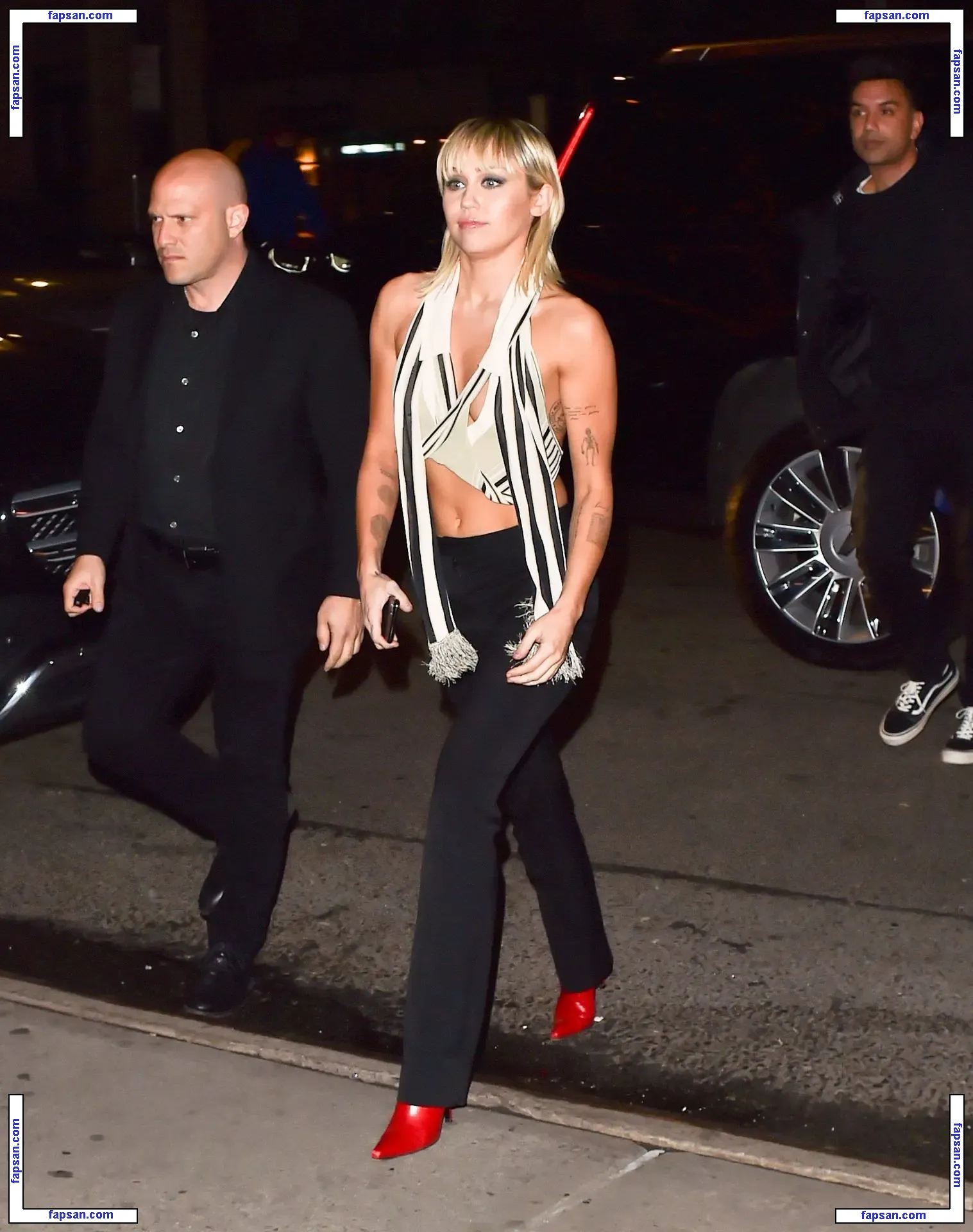 Miley Cyrus nude photo #3746 from OnlyFans