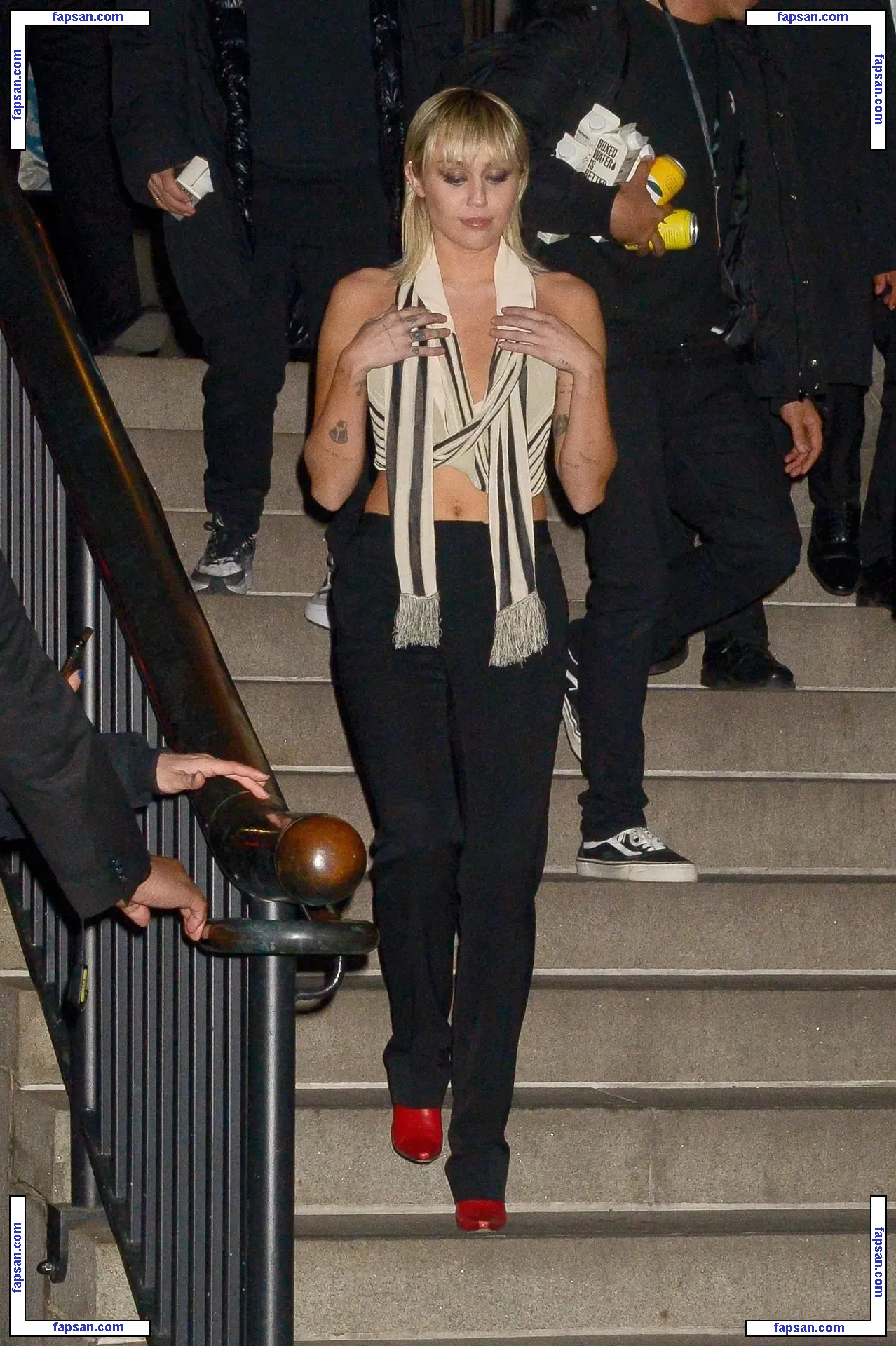 Miley Cyrus nude photo #3814 from OnlyFans