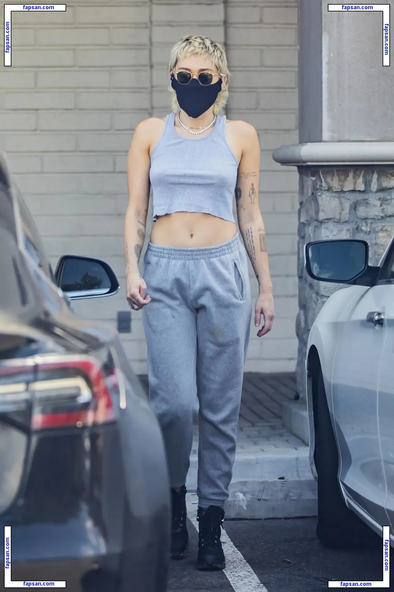 Miley Cyrus nude photo #3942 from OnlyFans