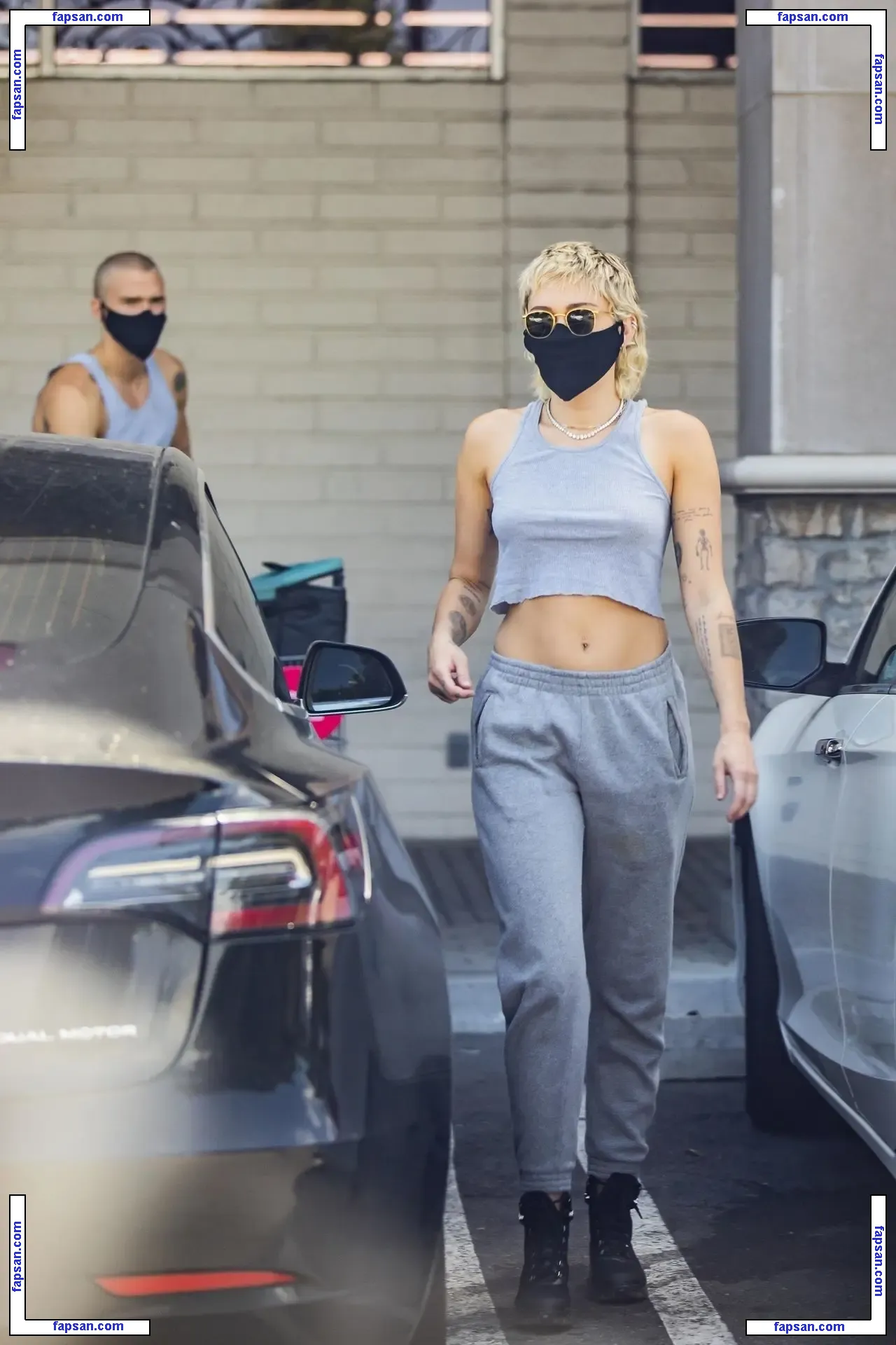 Miley Cyrus nude photo #3945 from OnlyFans
