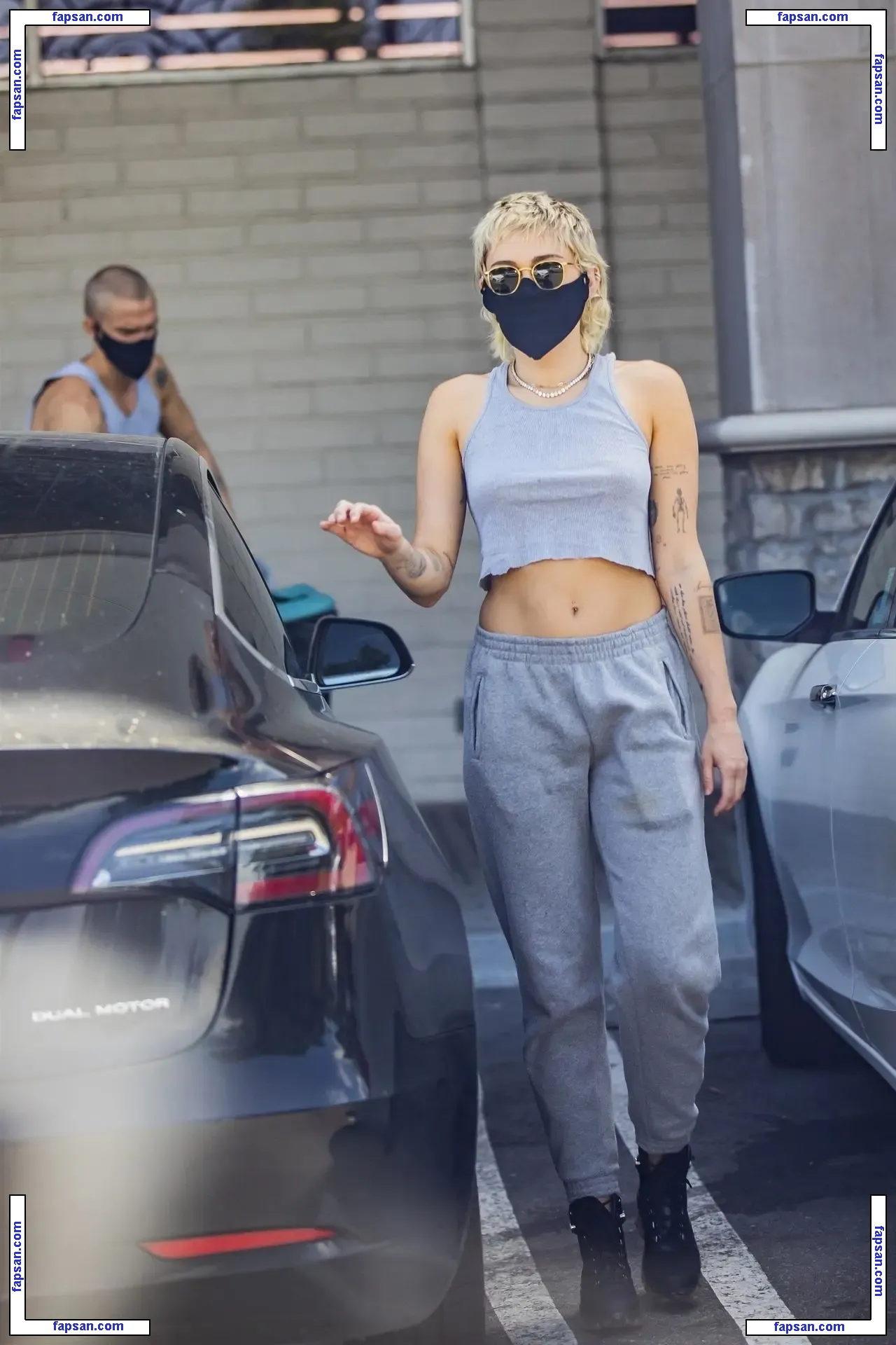 Miley Cyrus nude photo #3955 from OnlyFans