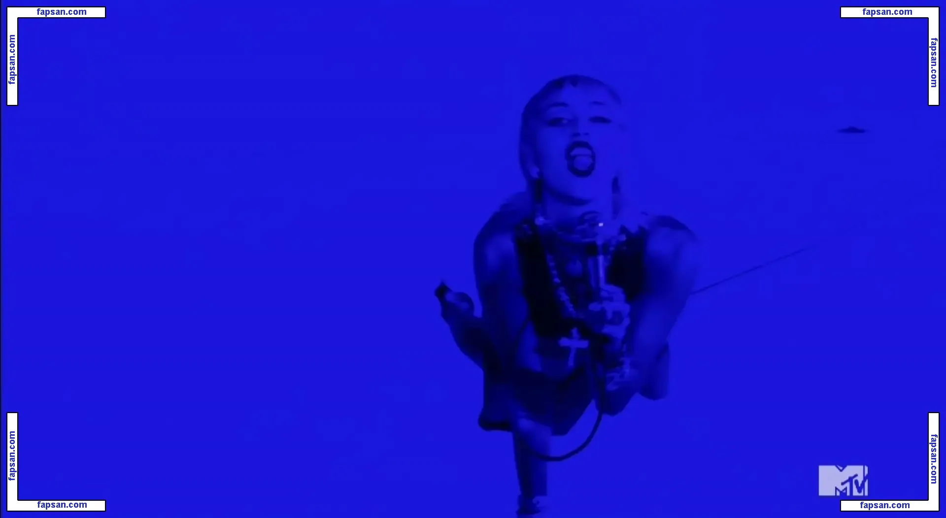 Miley Cyrus nude photo #3998 from OnlyFans