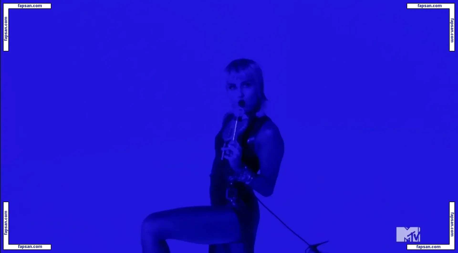 Miley Cyrus nude photo #3999 from OnlyFans