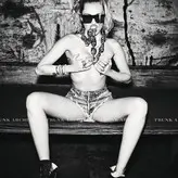 Miley Cyrus nude #3064