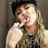 Miley Cyrus nude #3083