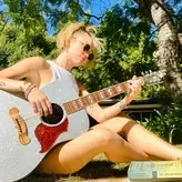 Miley Cyrus nude #3344
