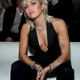 Miley Cyrus nude #3401