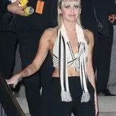 Miley Cyrus nude #3634