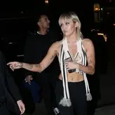 Miley Cyrus nude #3725