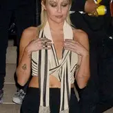Miley Cyrus nude #3810