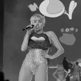 Miley Cyrus nude #3890