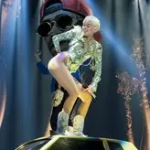 Miley Cyrus nude #3895