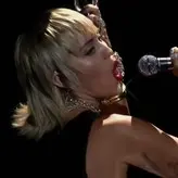 Miley Cyrus nude #3987