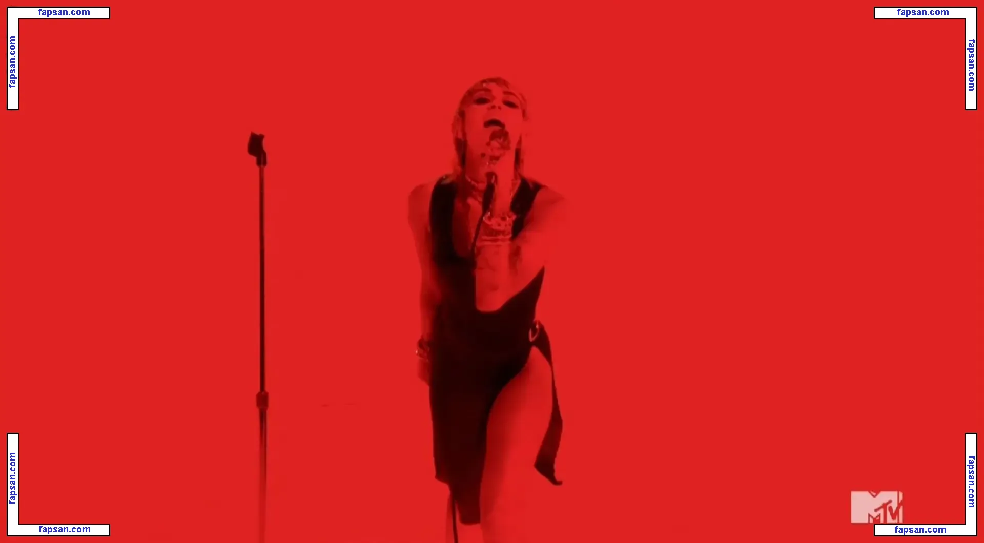 Miley Cyrus nude photo #4005 from OnlyFans