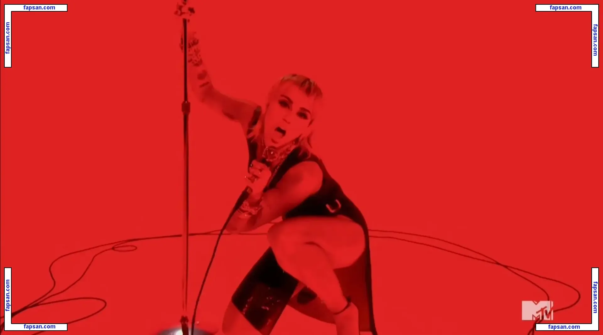 Miley Cyrus nude photo #4009 from OnlyFans