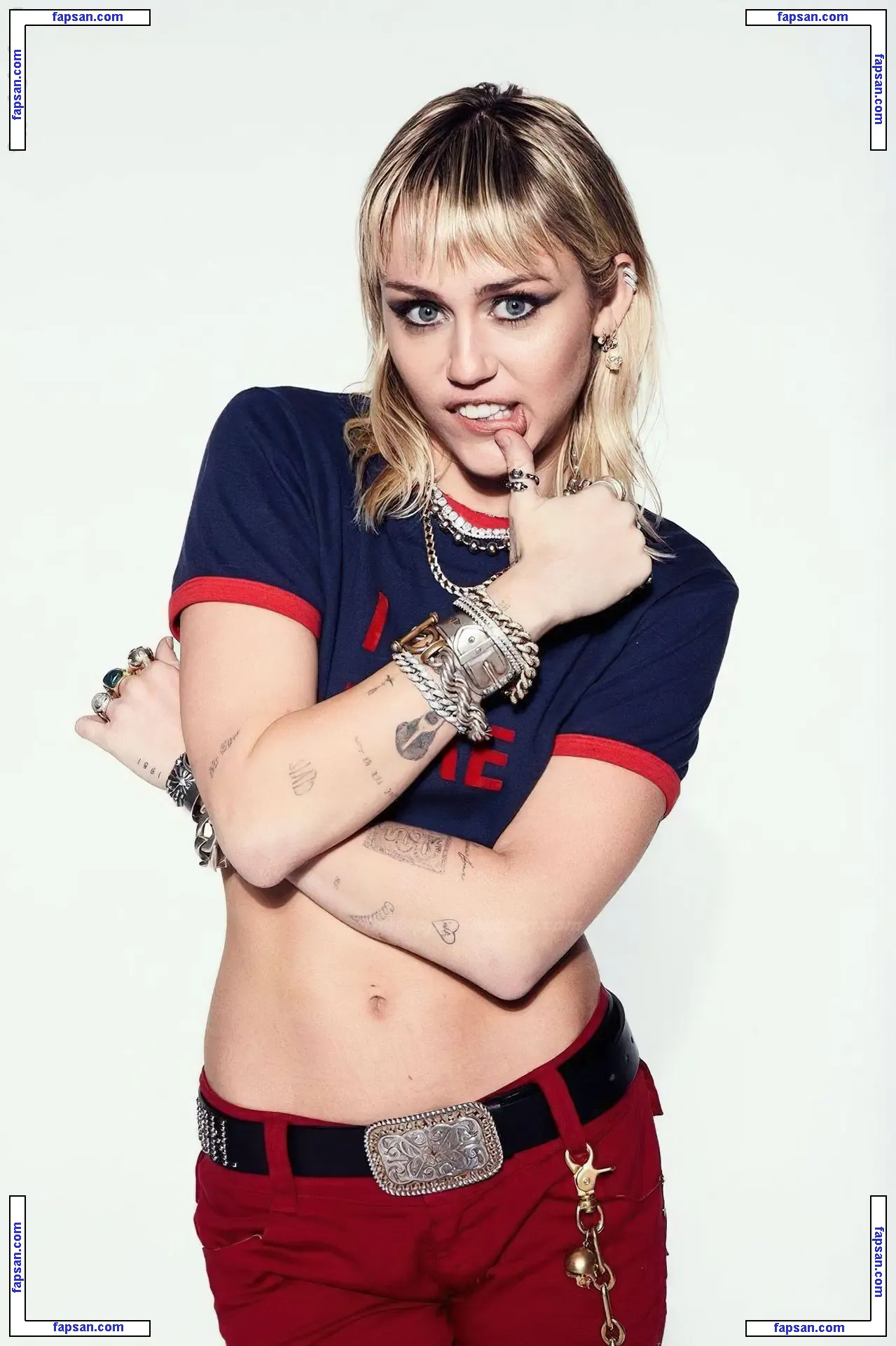 Miley Cyrus nude photo #4249 from OnlyFans