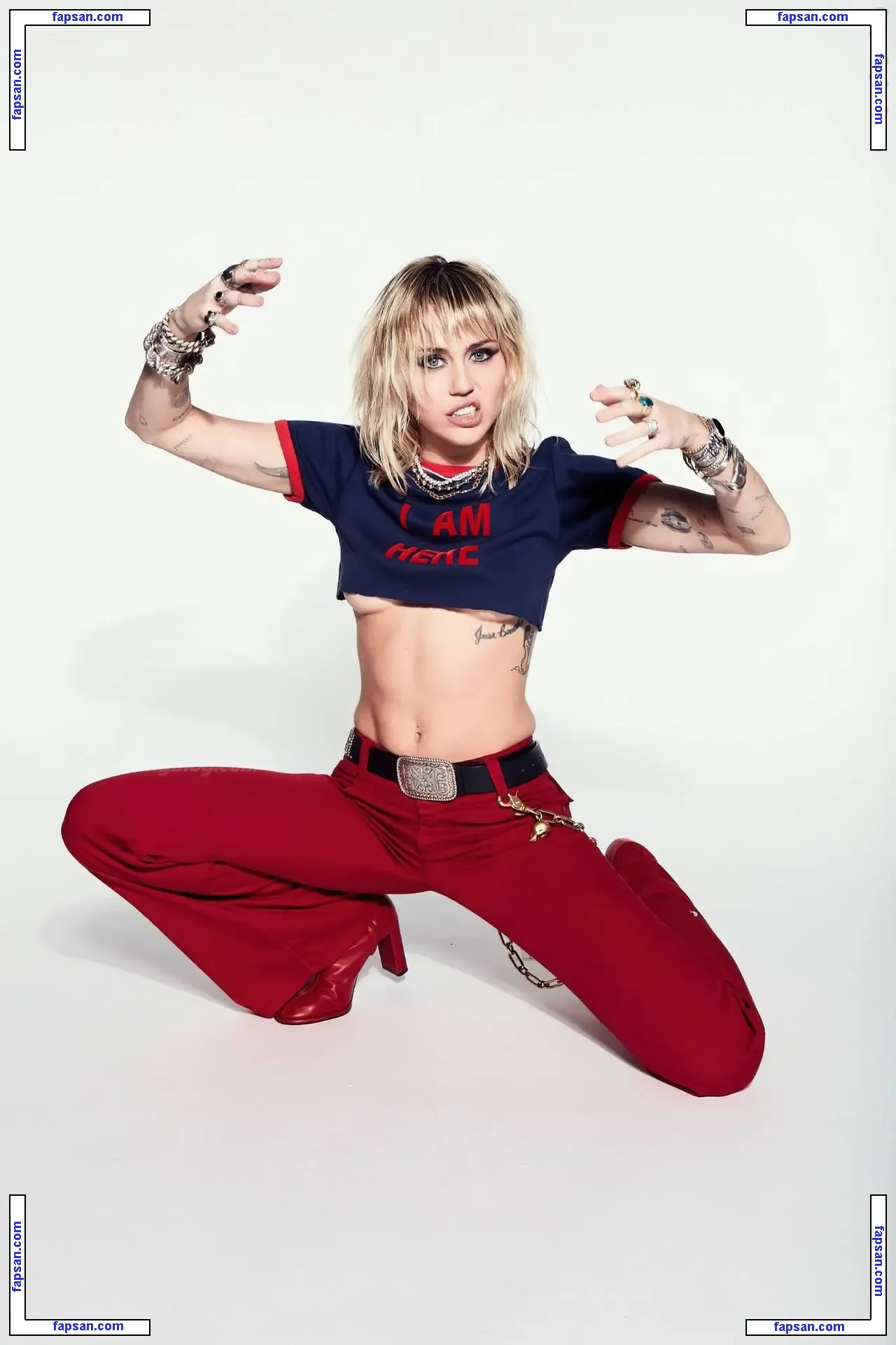 Miley Cyrus nude photo #4253 from OnlyFans