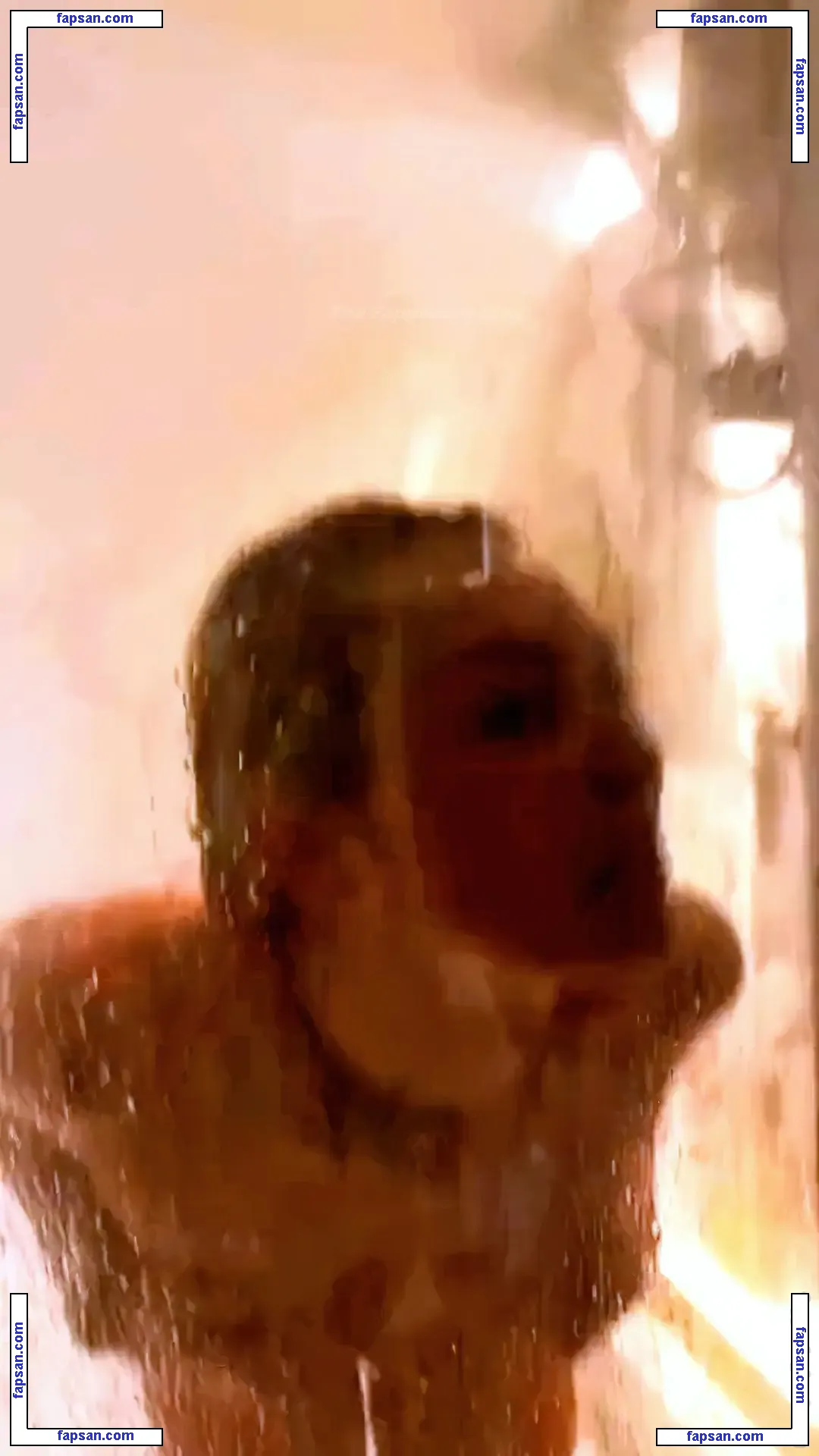 Miley Cyrus nude photo #4411 from OnlyFans