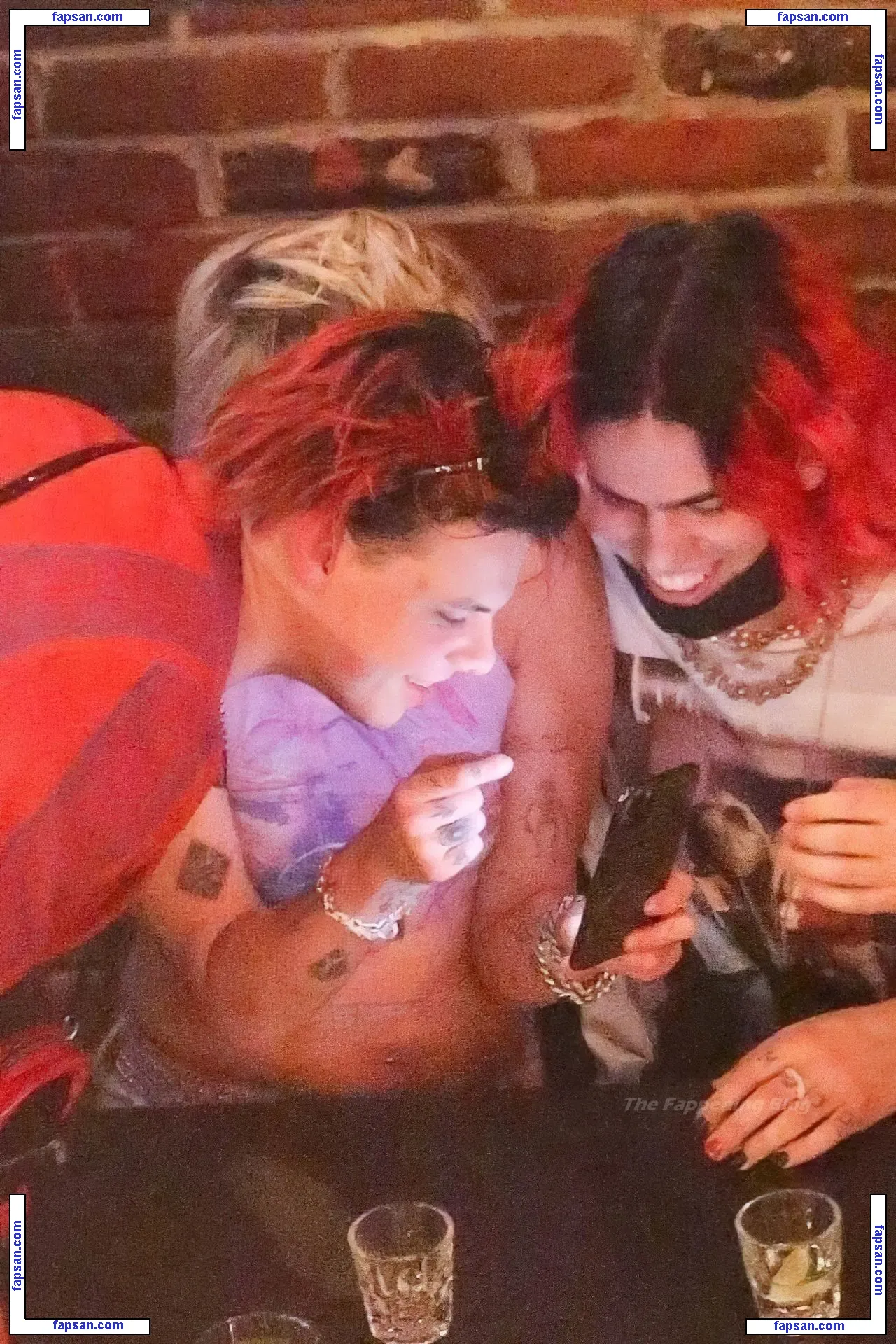 Miley Cyrus nude photo #4437 from OnlyFans