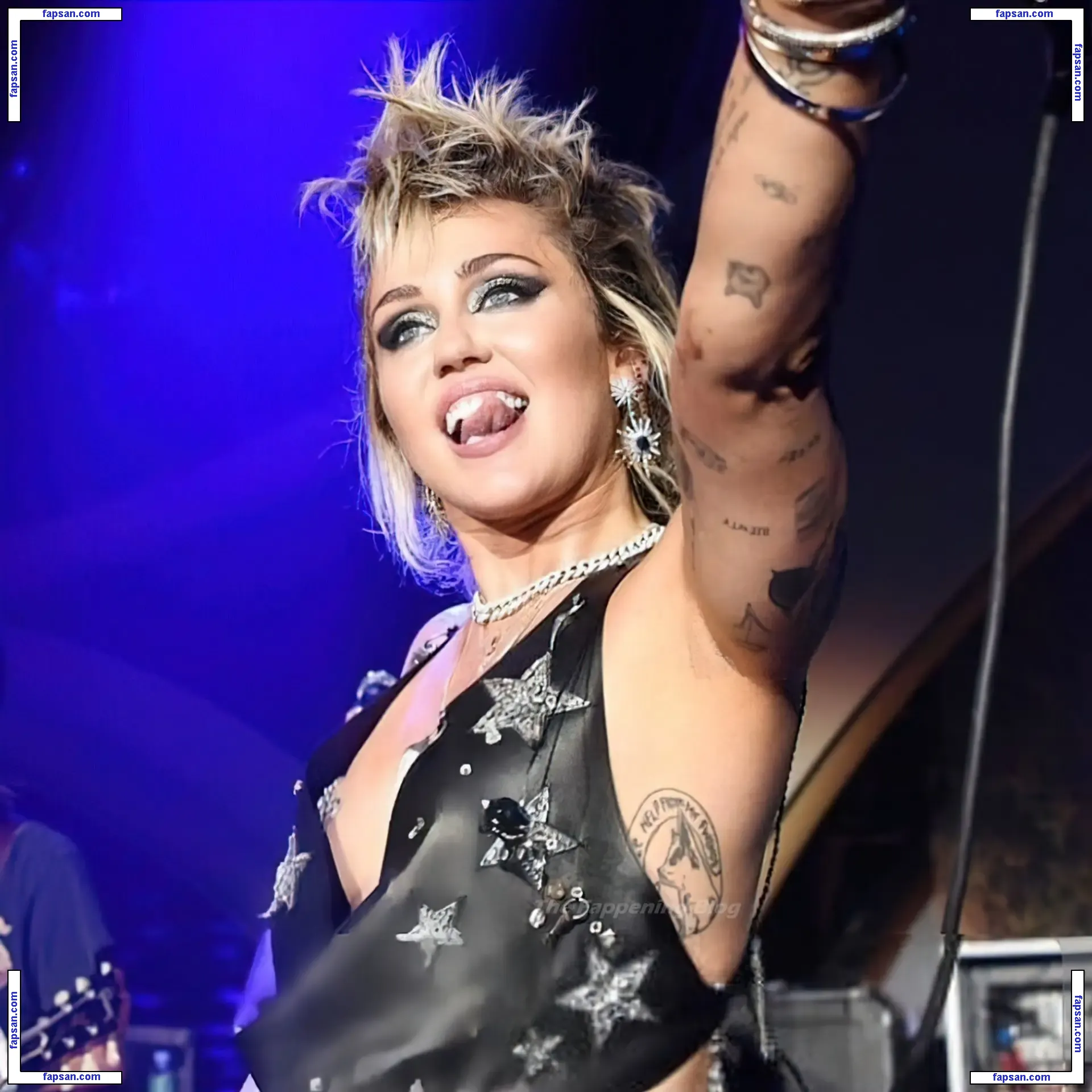 Miley Cyrus nude photo #4603 from OnlyFans