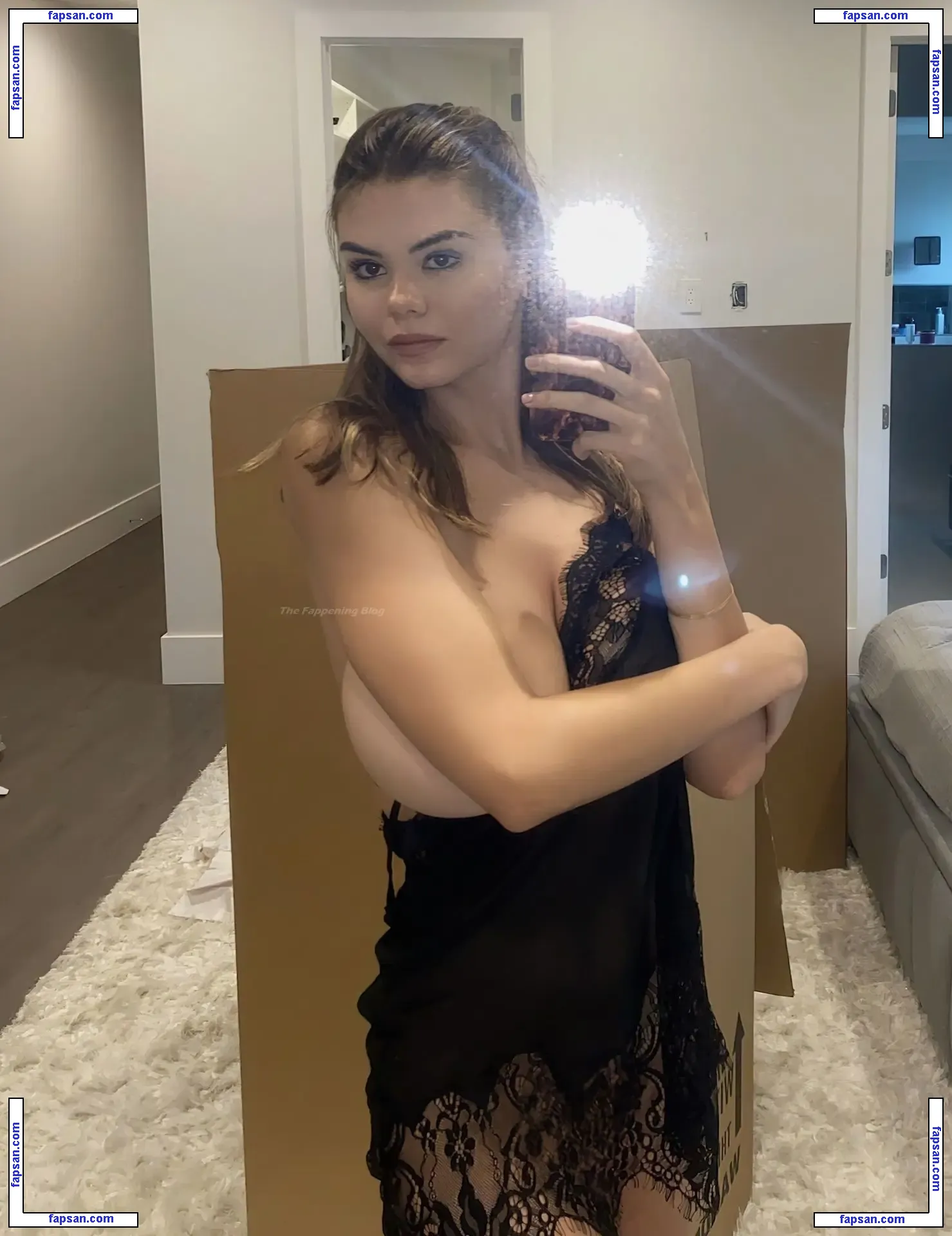 Miley Cyrus nude photo #4614 from OnlyFans