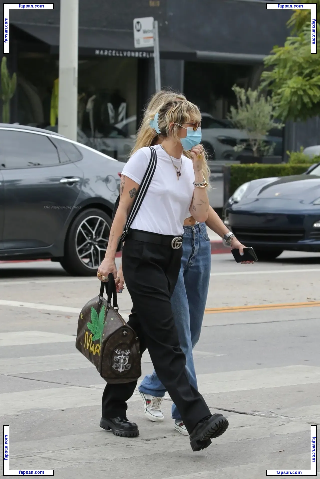 Miley Cyrus nude photo #4670 from OnlyFans