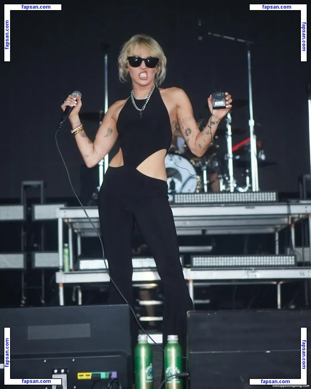 Miley Cyrus nude photo #4728 from OnlyFans