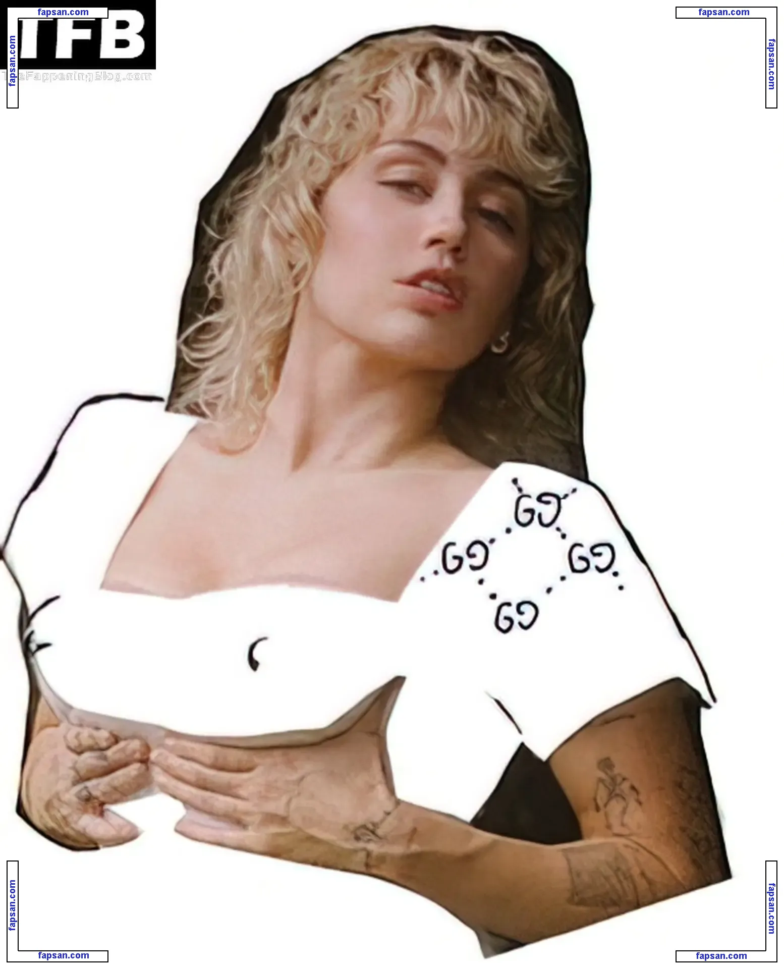 Miley Cyrus nude photo #4803 from OnlyFans