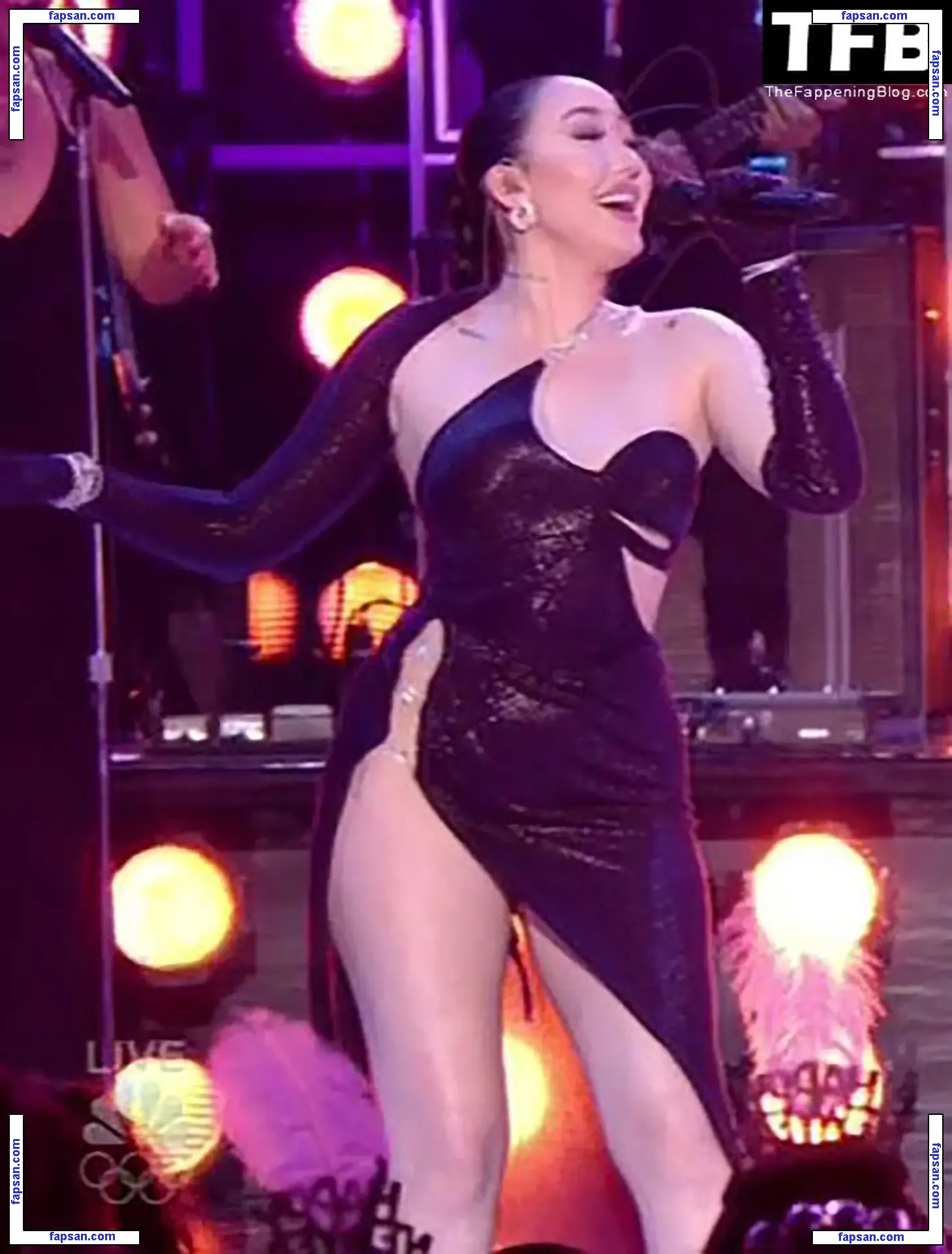 Miley Cyrus nude photo #4936 from OnlyFans